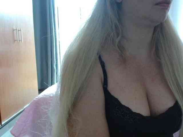 sexymommy77 webcam
