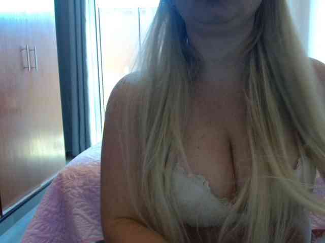 sexymommy77 webcam