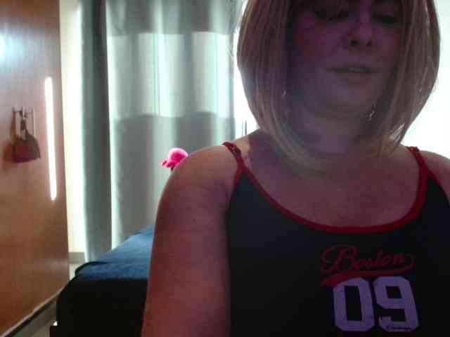 JussaraMilf webcam