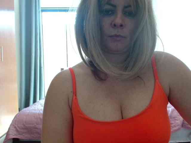 JussaraMilf webcam