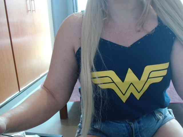 sexymommy77 webcam