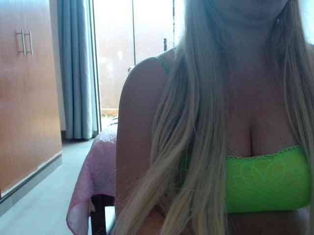 sexymommy77 webcam