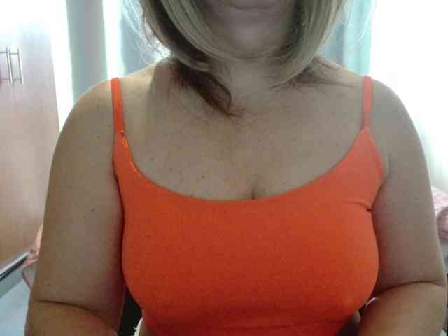 JussaraMilf webcam