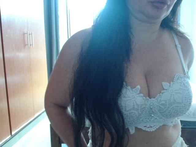 sexymommy77 webcam