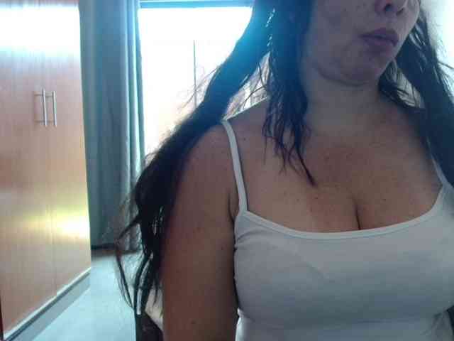 sexymommy77 webcam