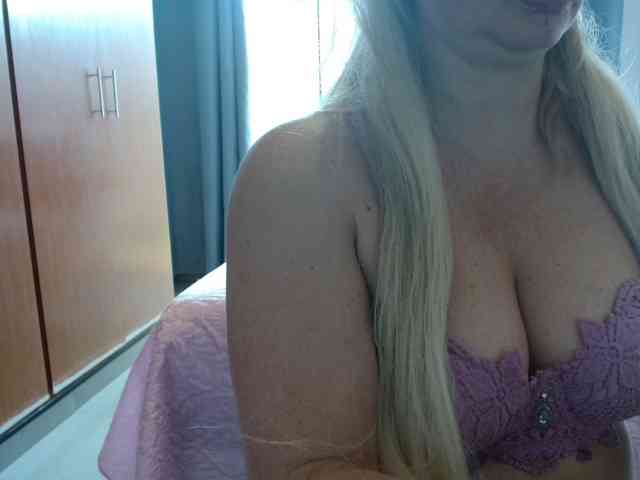 sexymommy77 webcam
