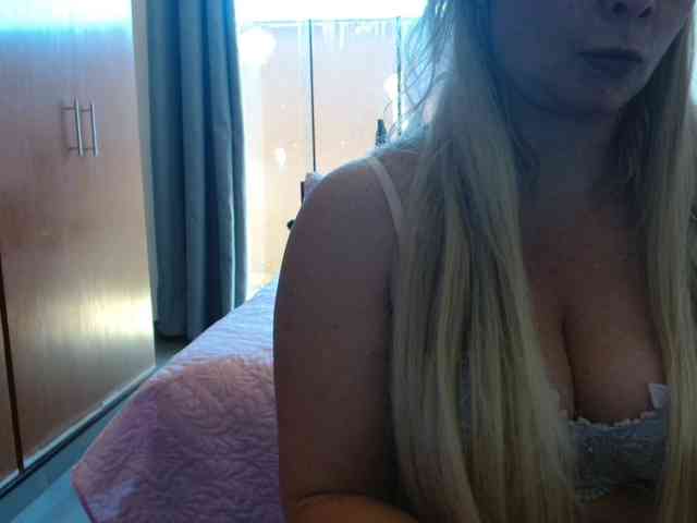 sexymommy77 webcam