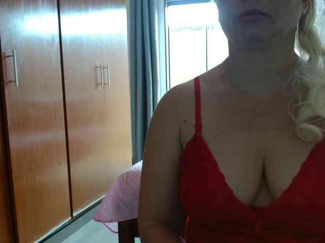 sexymommy77 webcam