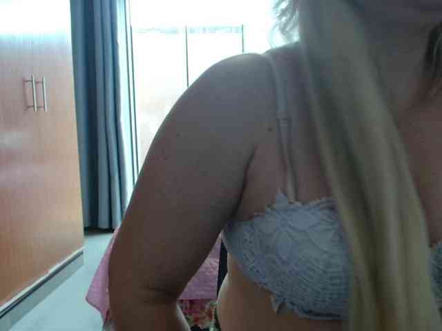 Jussara-Milf bongacams