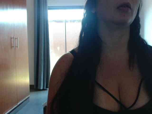 sexymommy77 webcam