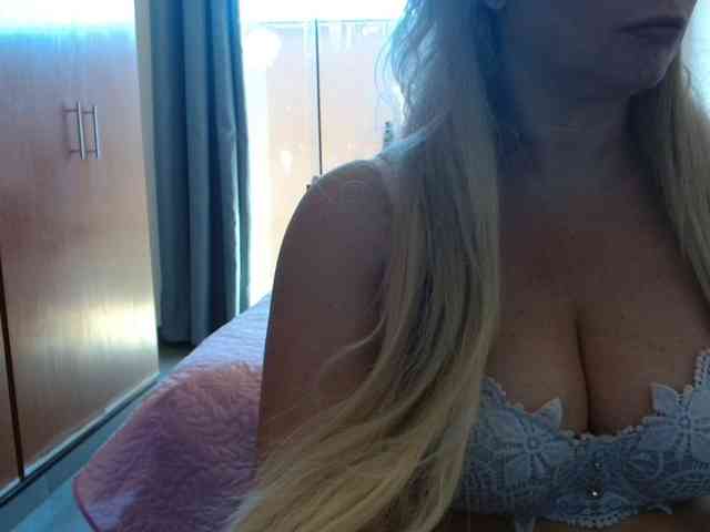 sexymommy77 webcam