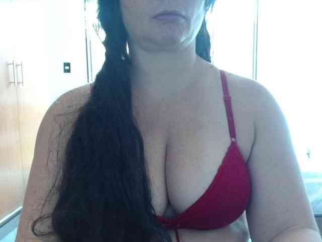 sexymommy77 webcam