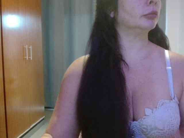 sexymommy77 webcam