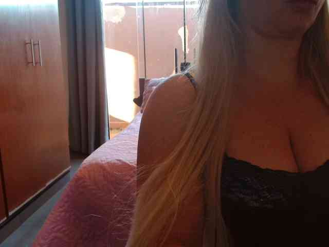 sexymommy77 webcam