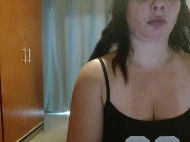 sexymommy77 webcam