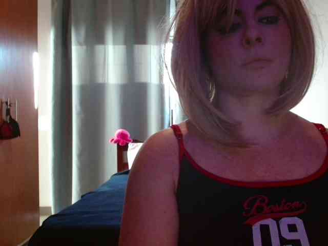JussaraMilf webcam
