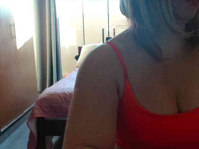 JussaraMilf webcam