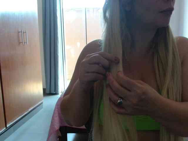 sexymommy77 webcam