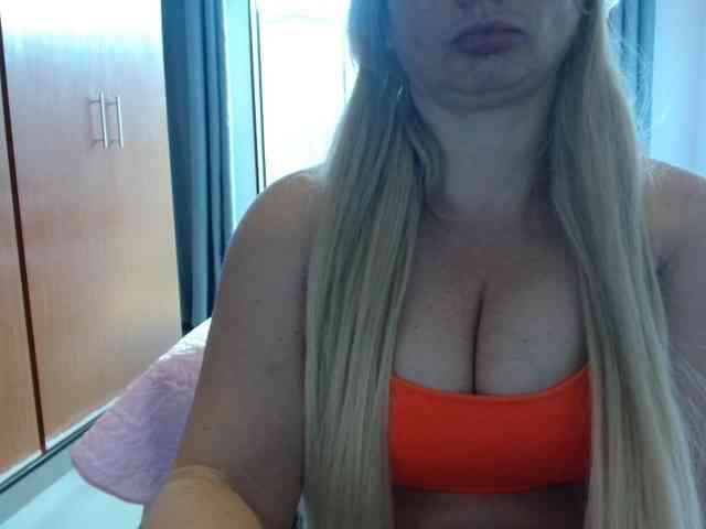 sexymommy77 webcam