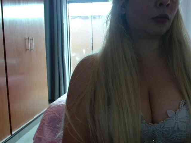 sexymommy77 webcam