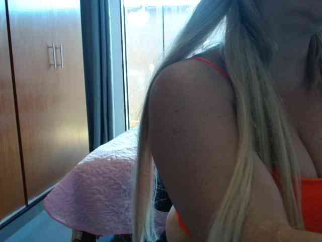 sexymommy77 webcam