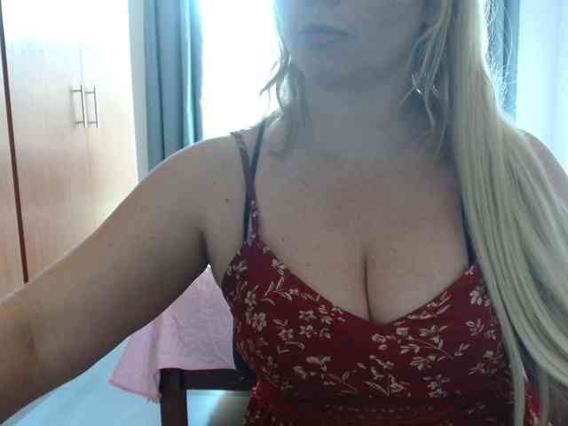 sexymommy77 webcam
