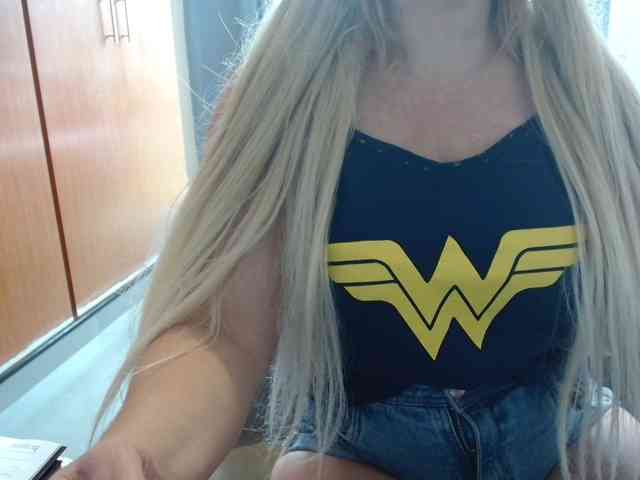 sexymommy77 webcam