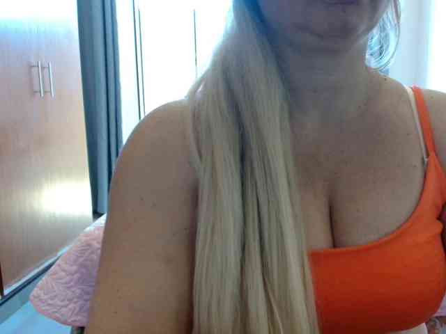 sexymommy77 webcam