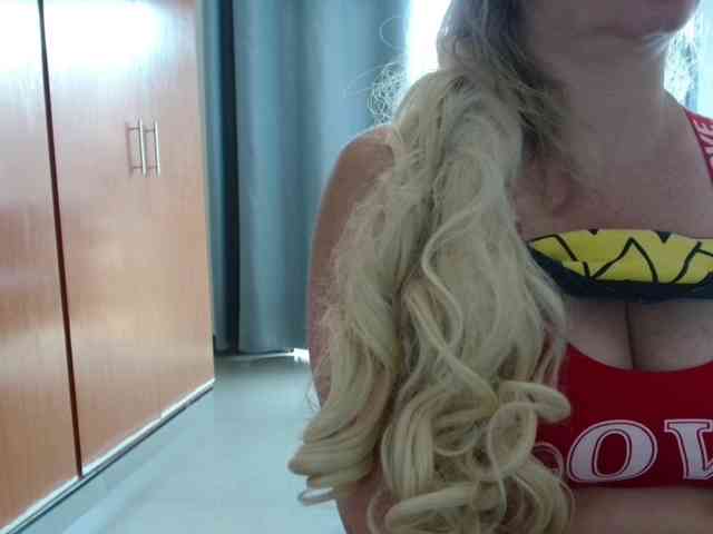 sexymommy77 webcam