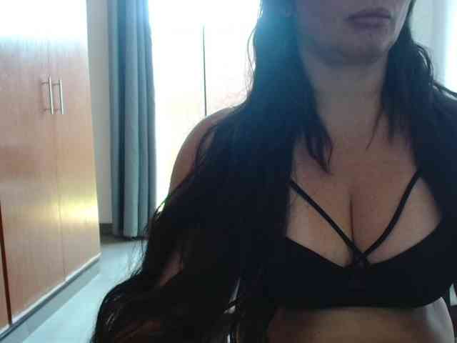 sexymommy77 webcam