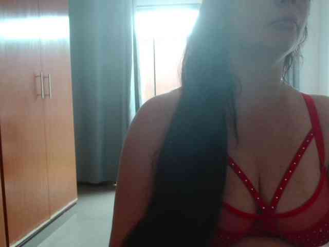 sexymommy77 webcam