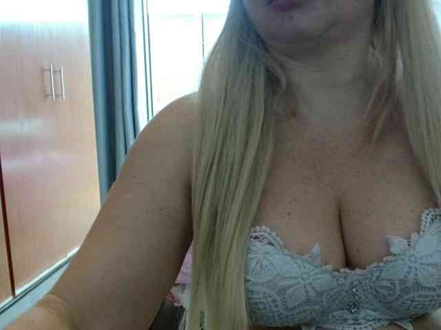 sexymommy77 webcam