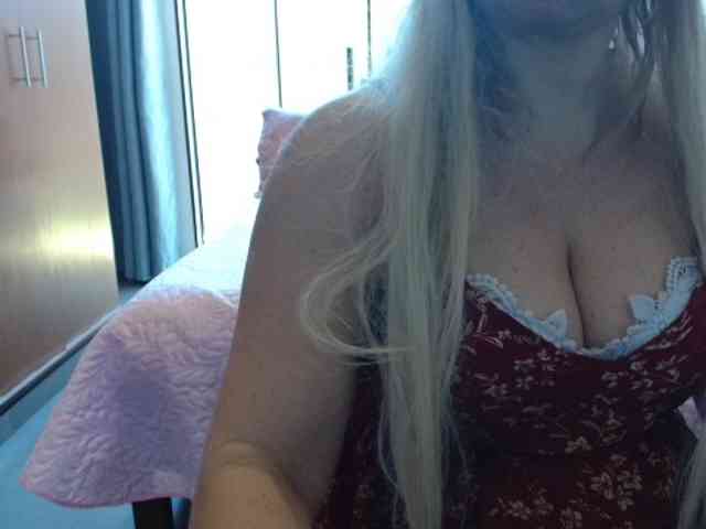 sexymommy77 webcam
