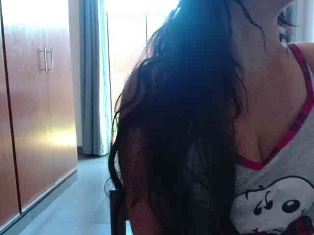 Jussara-Milf Live Webcam on BongaCams
