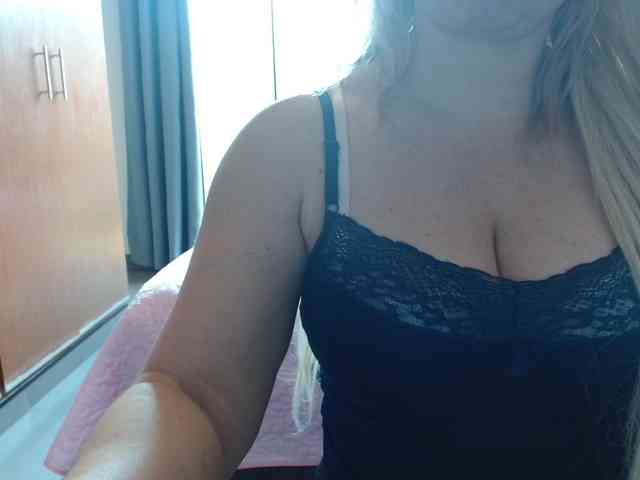 sexymommy77 webcam