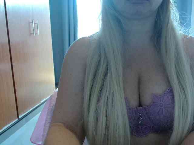 sexymommy77 webcam
