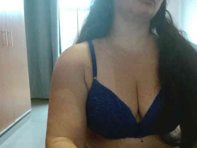 sexymommy77 webcam