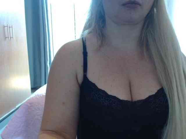 sexymommy77 webcam