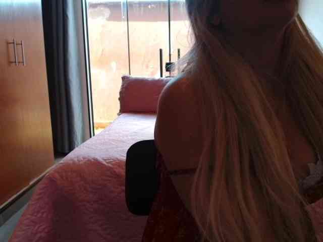 sexymommy77 webcam