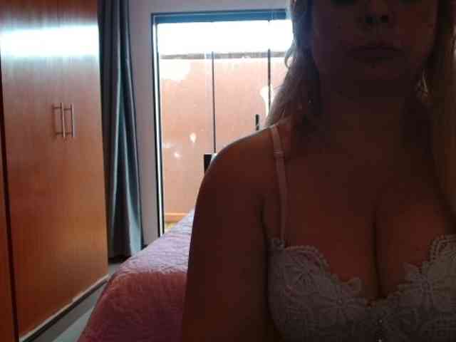 sexymommy77 webcam