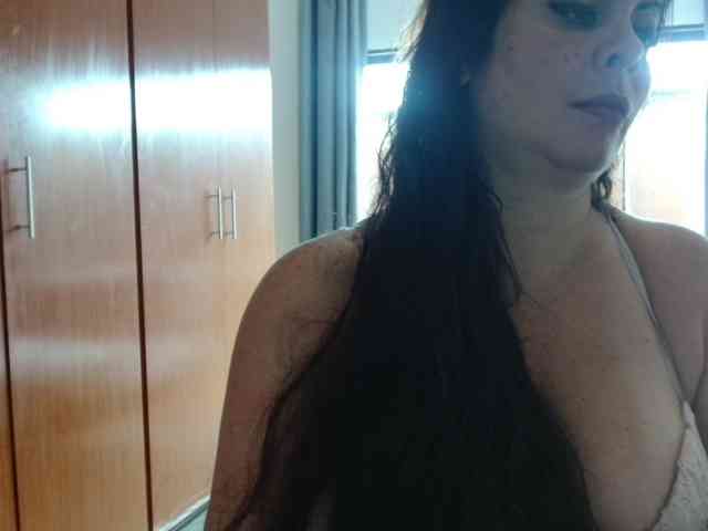 sexymommy77 webcam