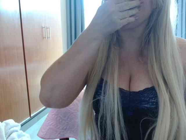 sexymommy77 webcam