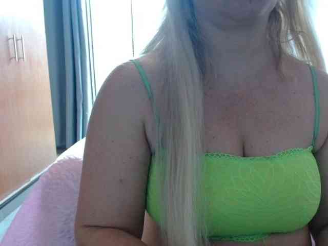 sexymommy77 webcam
