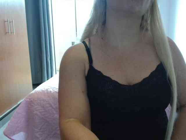 sexymommy77 webcam