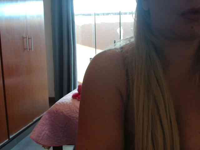 sexymommy77 webcam