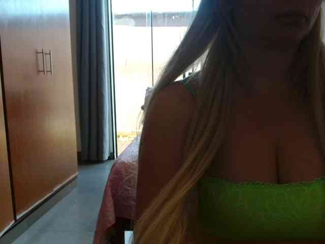 sexymommy77 webcam
