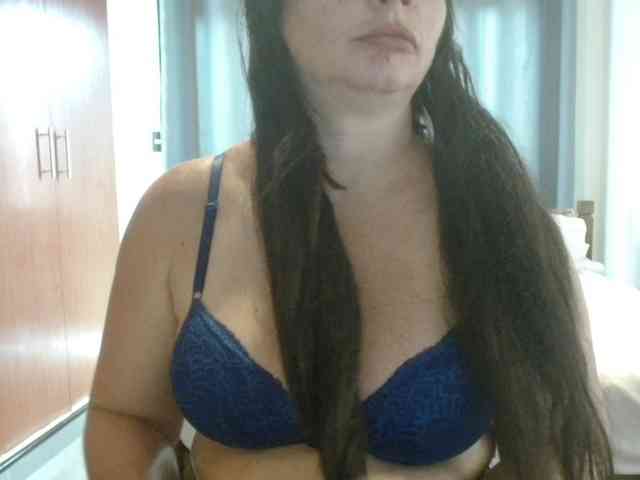sexymommy77 webcam