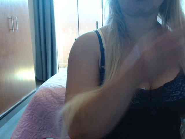 sexymommy77 webcam