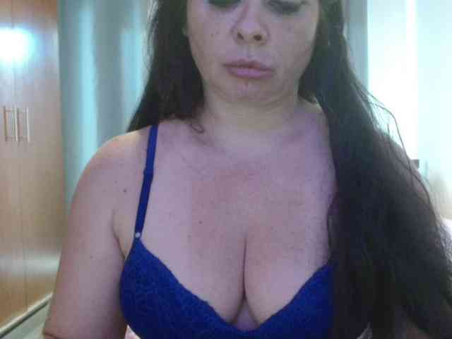 sexymommy77 webcam
