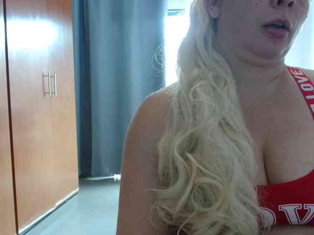 sexymommy77 webcam